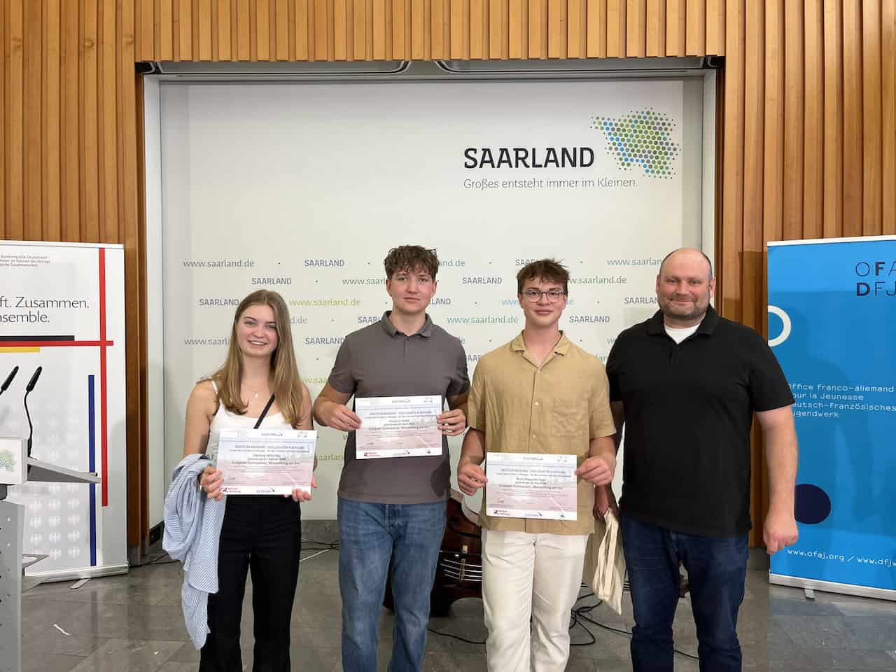 Schüler des Luitpold-Gymnasiums in Saarbrücken geehrt - Luitpold ...